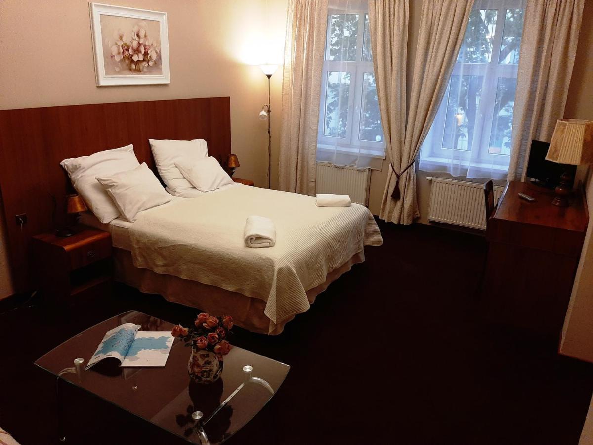 Red Carpet Hostel คราคูฟ ภายนอก รูปภาพ