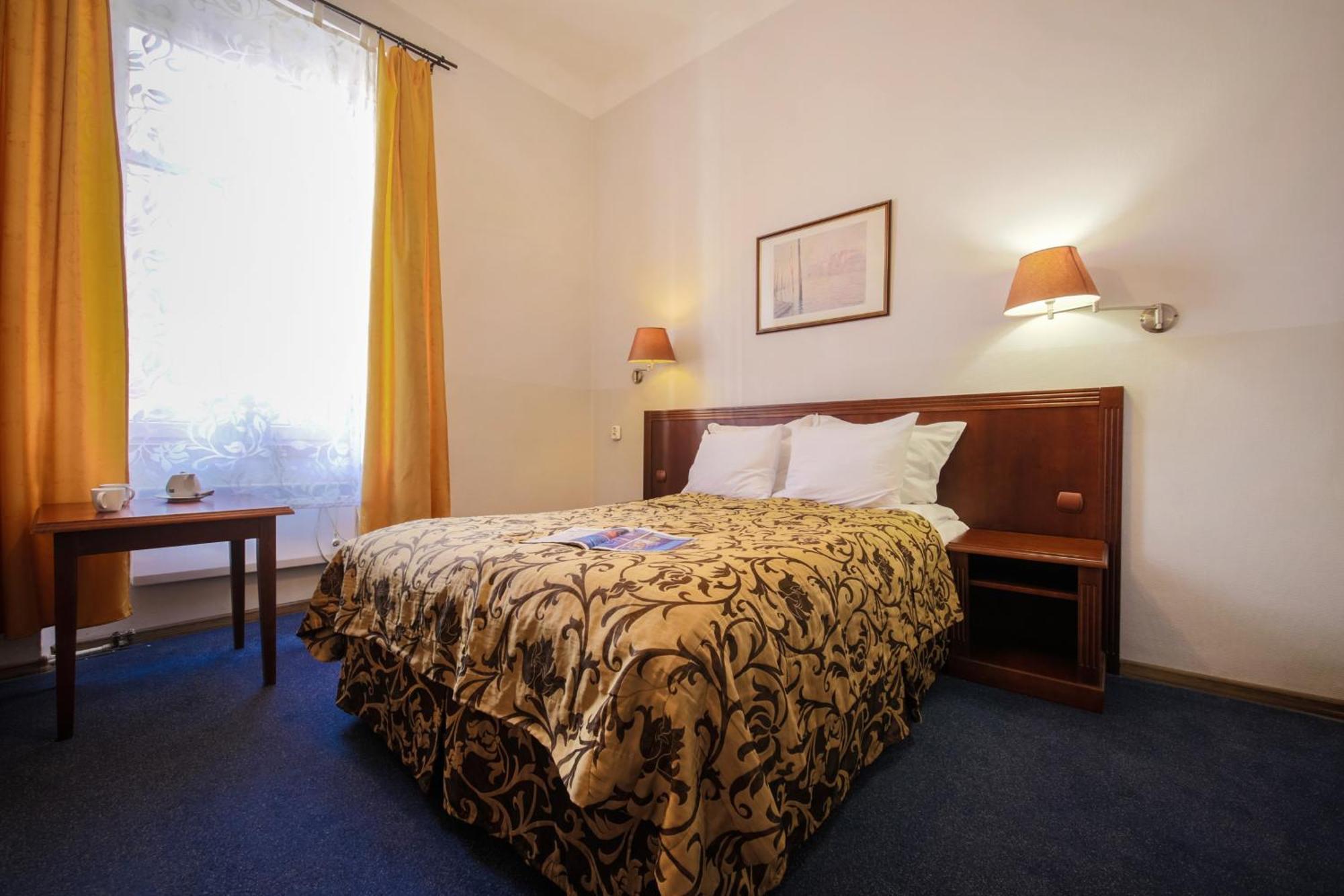 Red Carpet Hostel คราคูฟ ภายนอก รูปภาพ