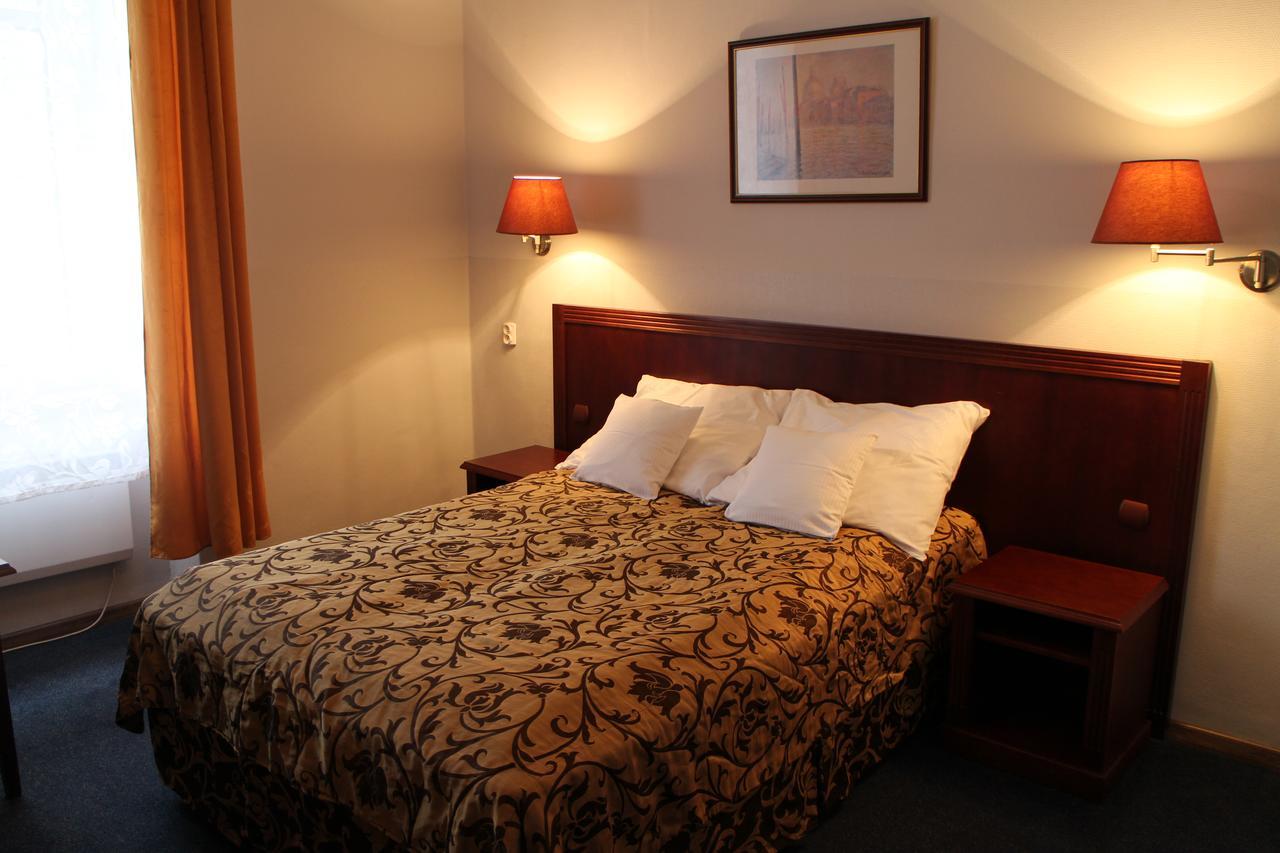 Red Carpet Hostel คราคูฟ ภายนอก รูปภาพ