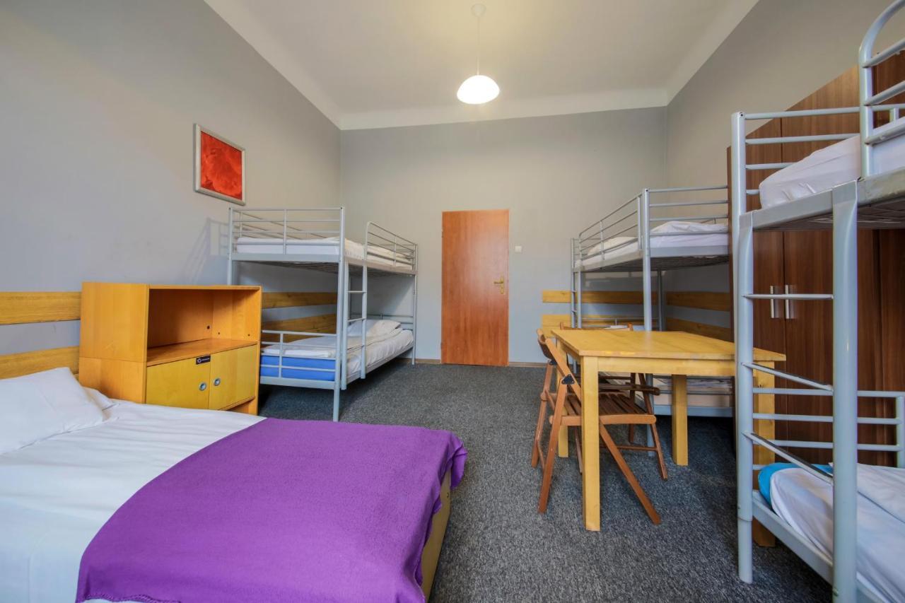 Red Carpet Hostel คราคูฟ ภายนอก รูปภาพ
