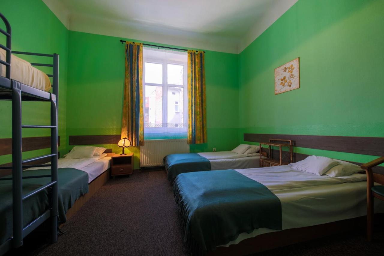 Red Carpet Hostel คราคูฟ ภายนอก รูปภาพ