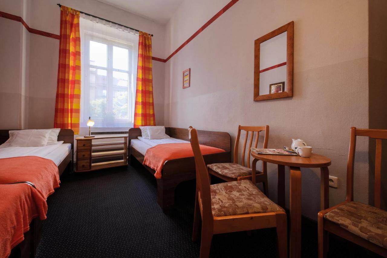 Red Carpet Hostel คราคูฟ ภายนอก รูปภาพ