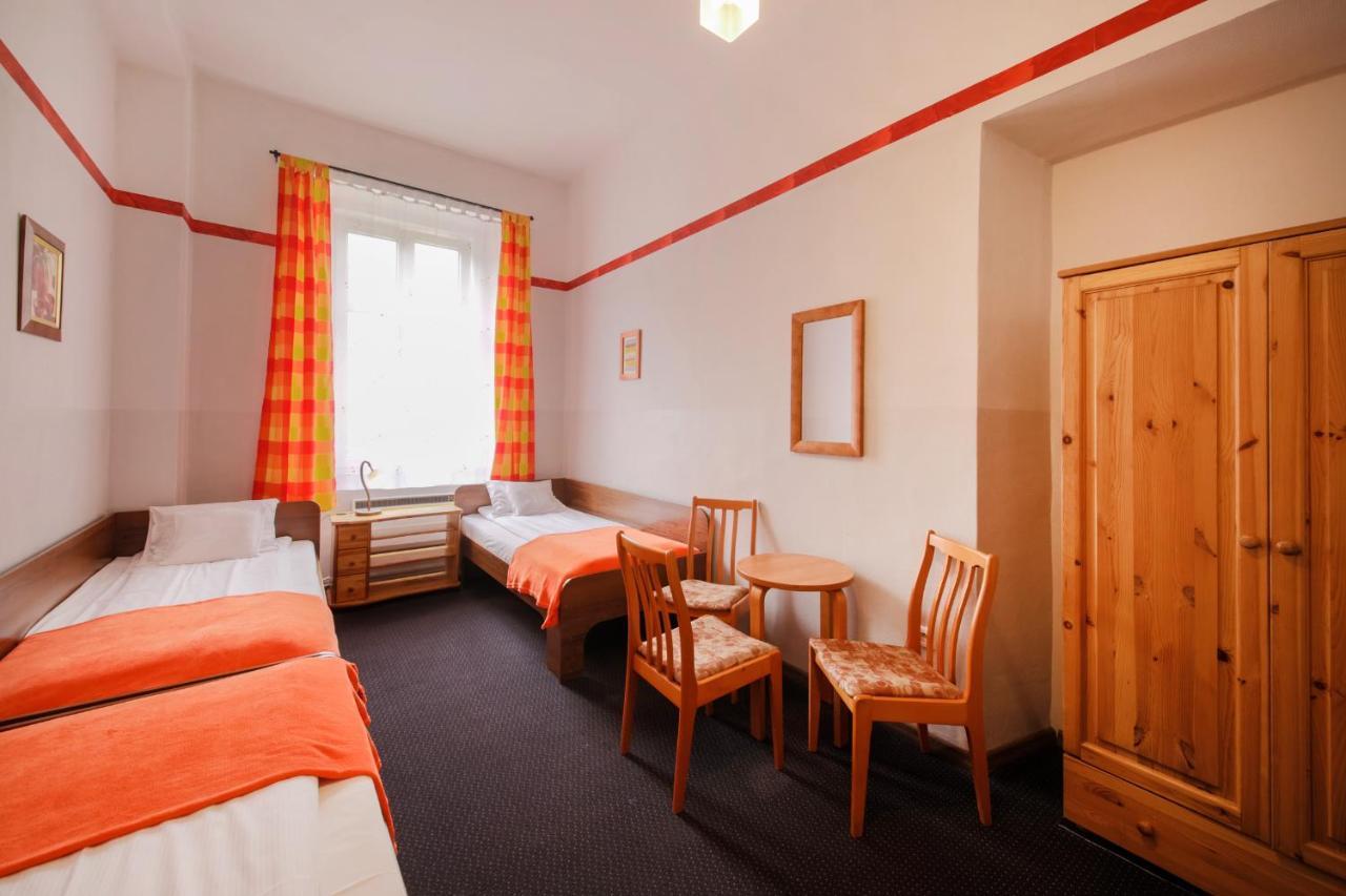 Red Carpet Hostel คราคูฟ ภายนอก รูปภาพ