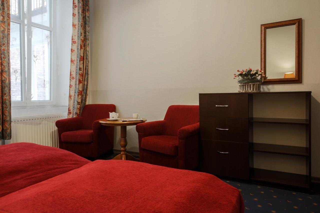 Red Carpet Hostel คราคูฟ ภายนอก รูปภาพ