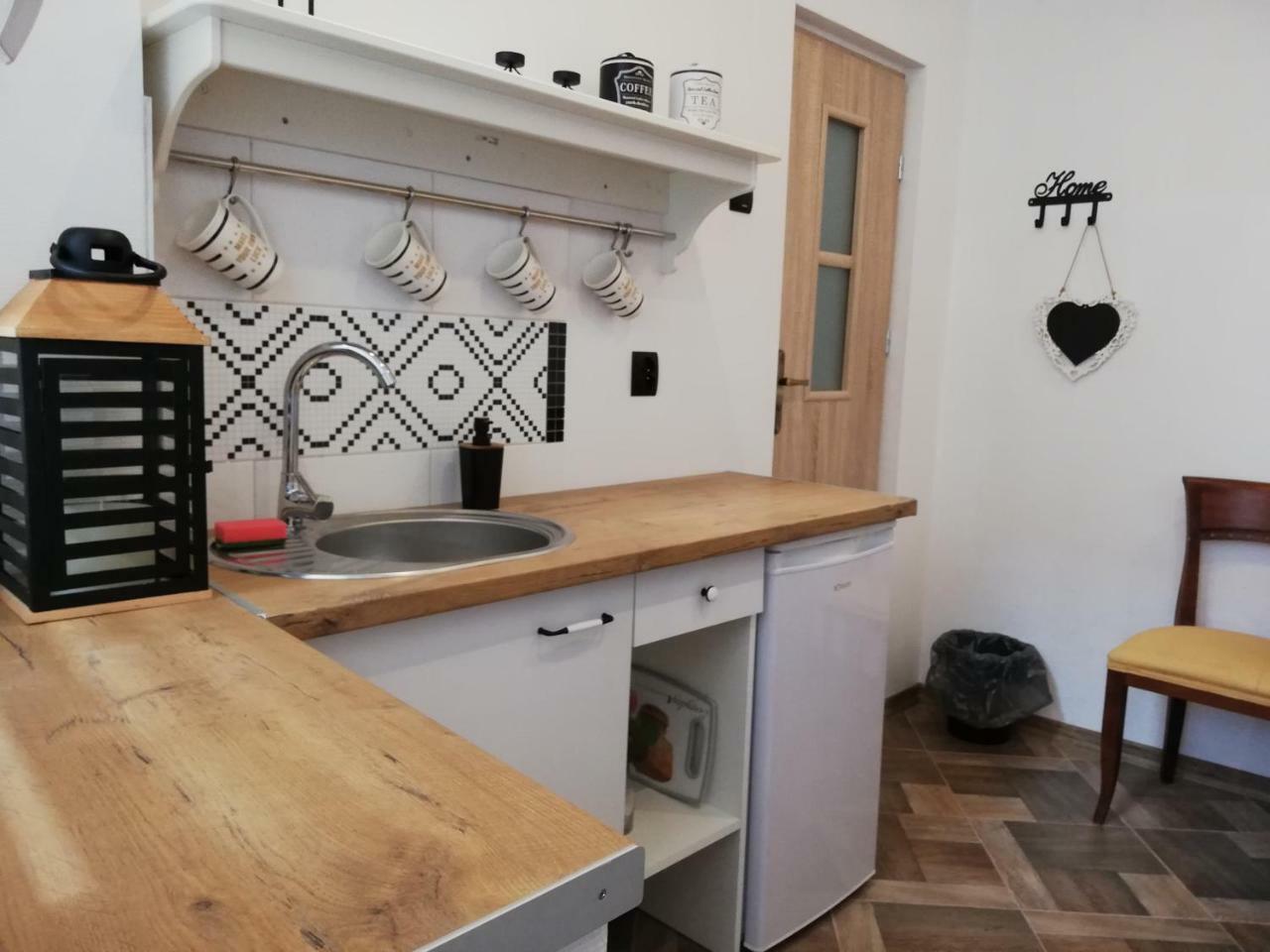 Red Carpet Hostel คราคูฟ ภายนอก รูปภาพ